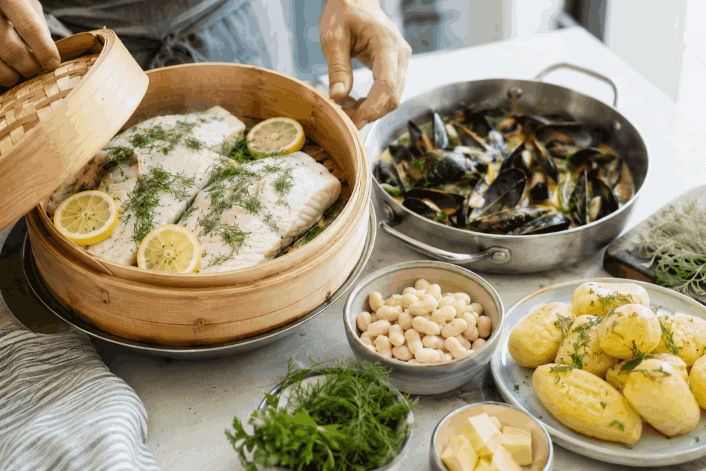 Halibut na parze z potrawką z małży i fasoli